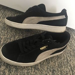 Suede Puma sneakers